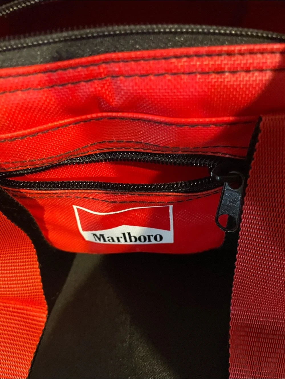 BRAND NEW Vintage 90’s Red Marlboro Soft Cooler Bag Insulated Lunch Box NOS